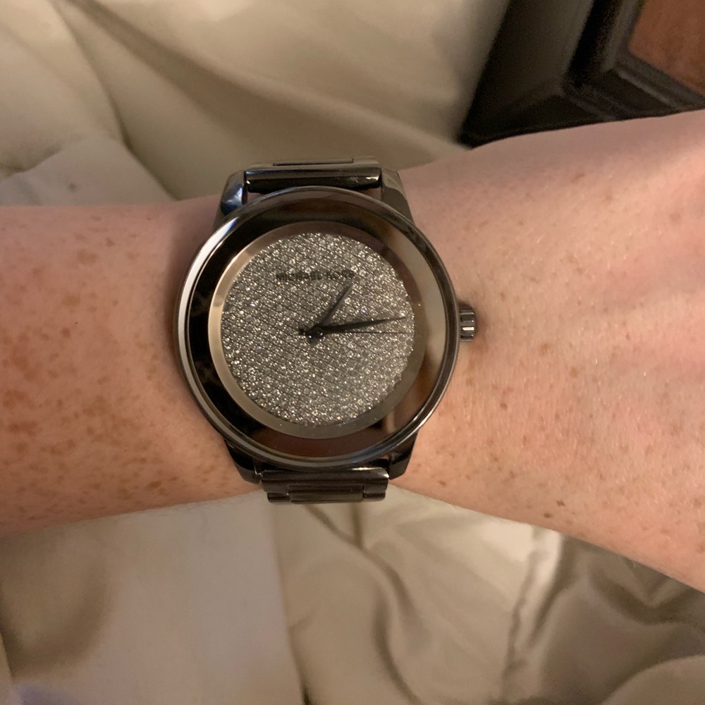 MICHAEL KORS Watch - Picture 2 of 6